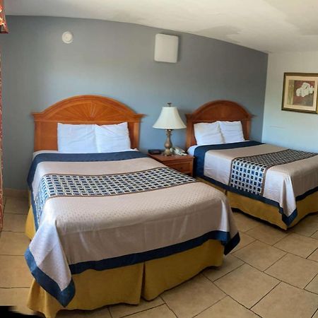 Travelodge By Wyndham Venice Venice Gardens Екстер'єр фото