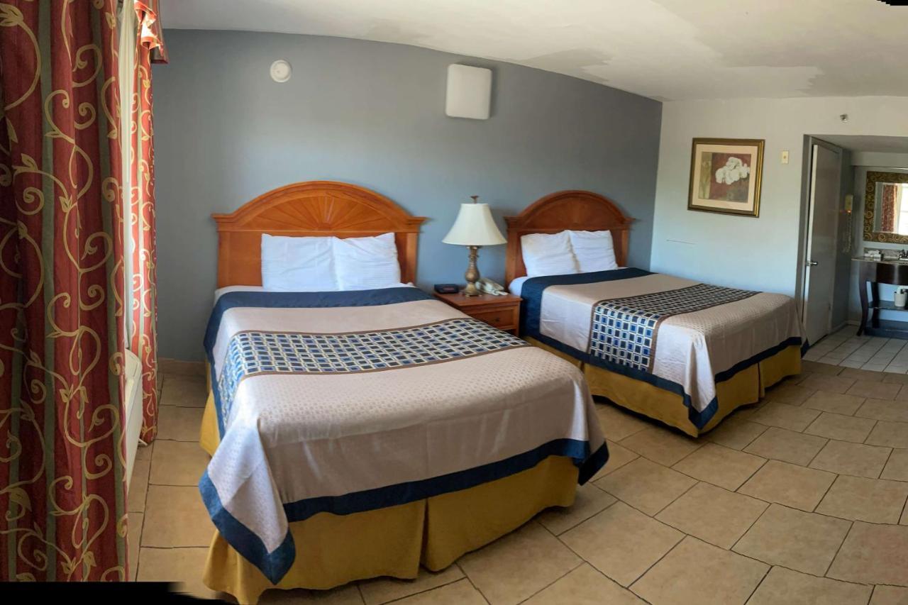 Travelodge By Wyndham Venice Venice Gardens Екстер'єр фото