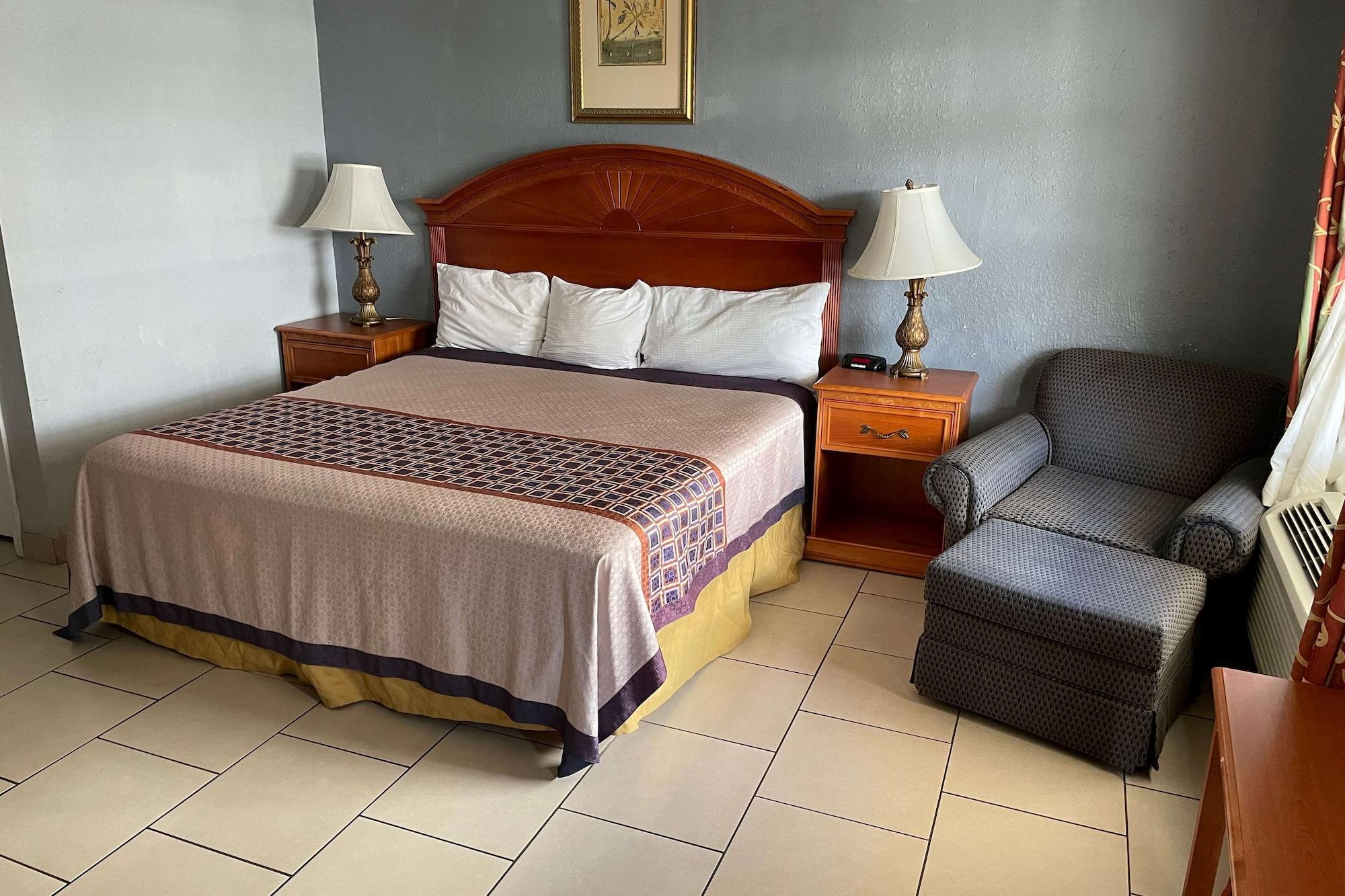 Travelodge By Wyndham Venice Venice Gardens Екстер'єр фото