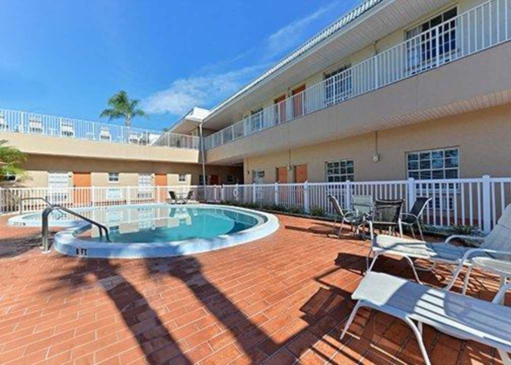 Travelodge By Wyndham Venice Venice Gardens Зручності фото