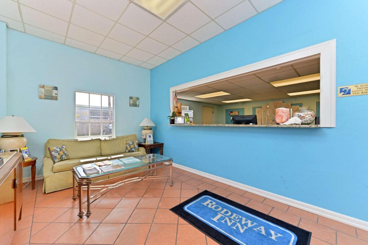 Travelodge By Wyndham Venice Venice Gardens Екстер'єр фото
