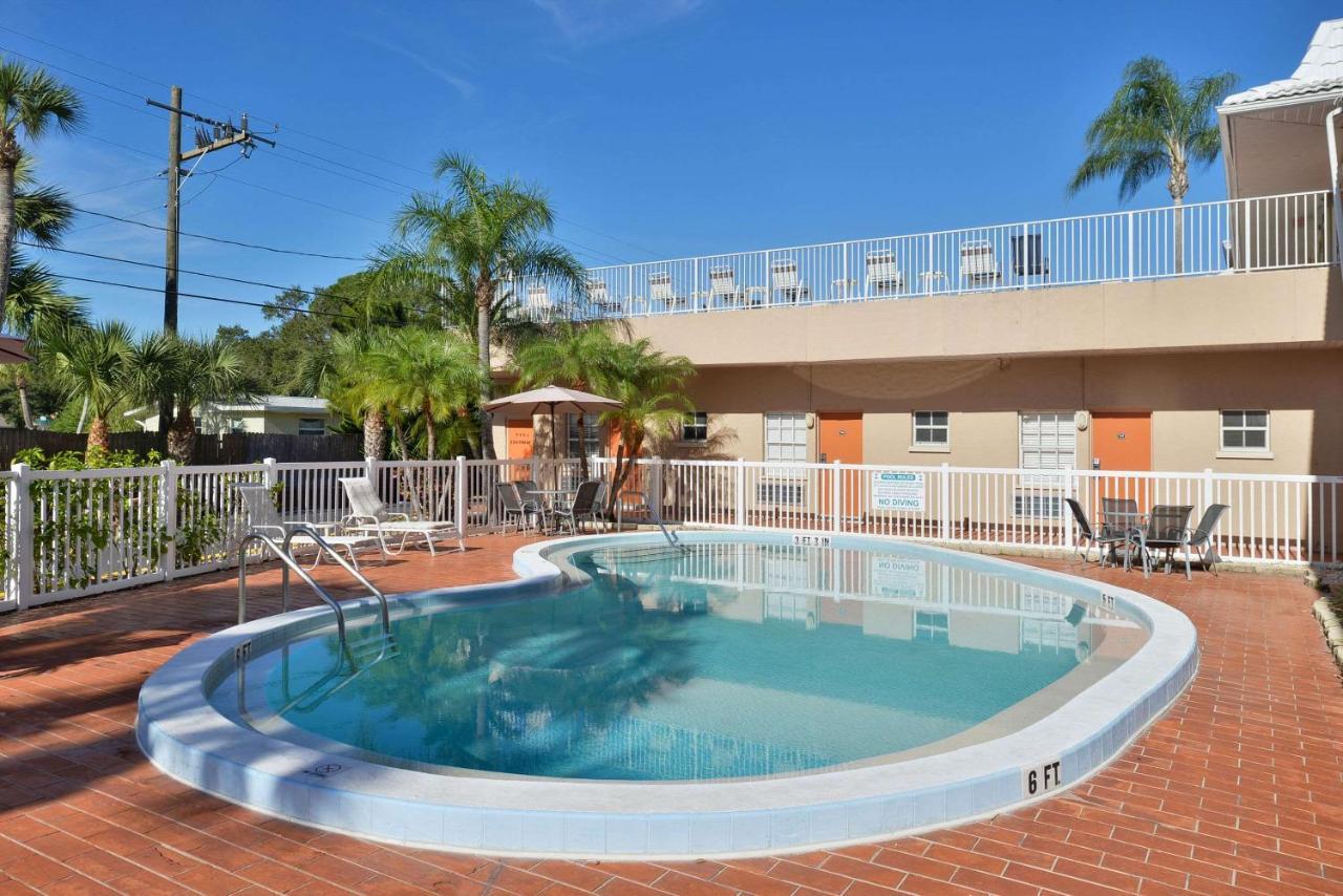 Travelodge By Wyndham Venice Venice Gardens Екстер'єр фото