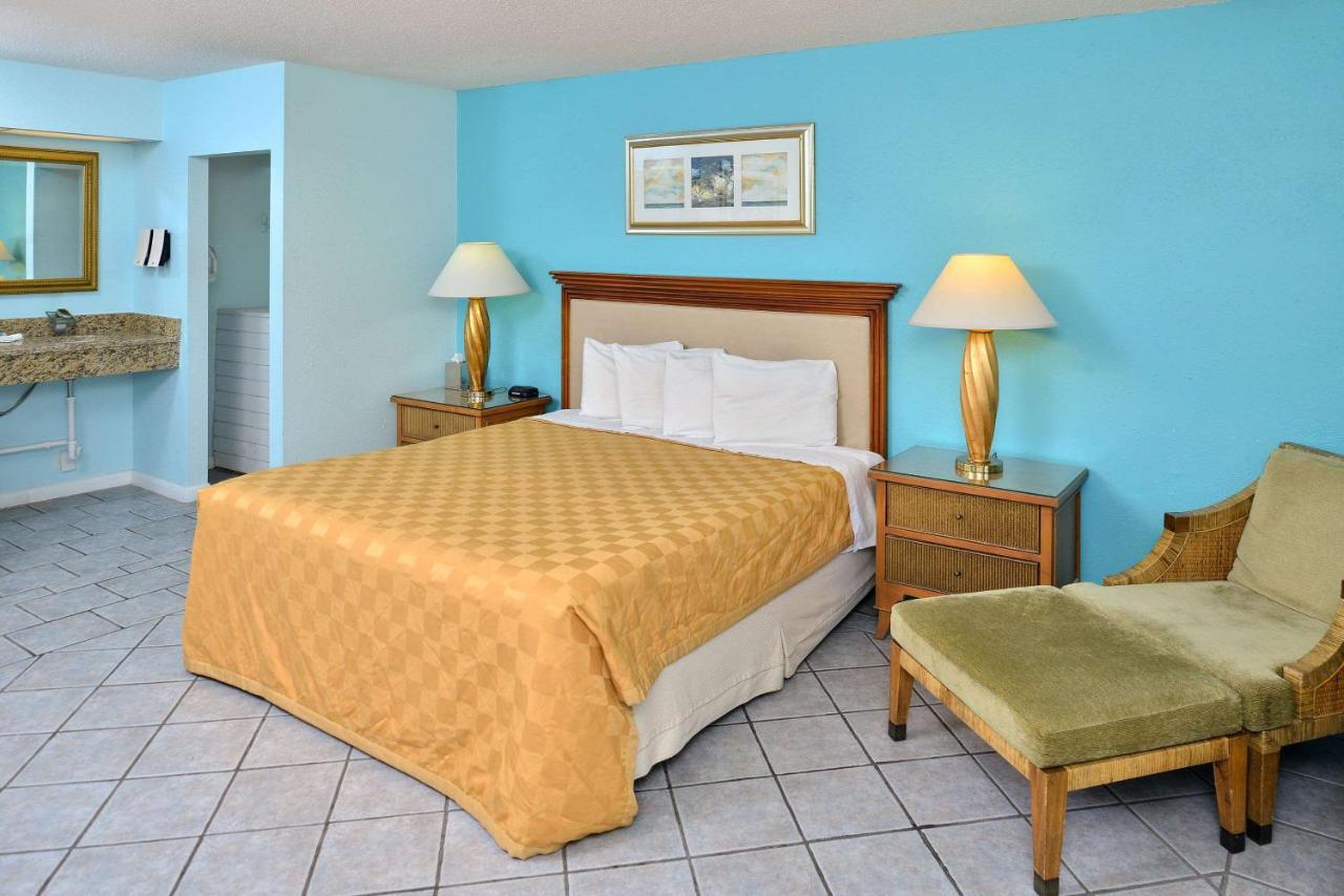 Travelodge By Wyndham Venice Venice Gardens Екстер'єр фото